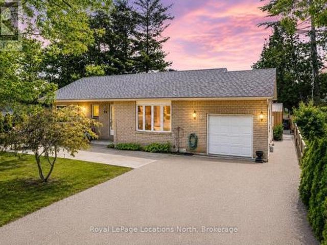 House for sale in Wasaga Beach, Ontario