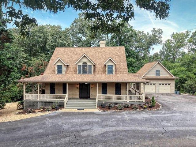 House for sale in Hayesville, North Carolina