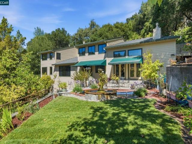 House for sale in Orinda, California