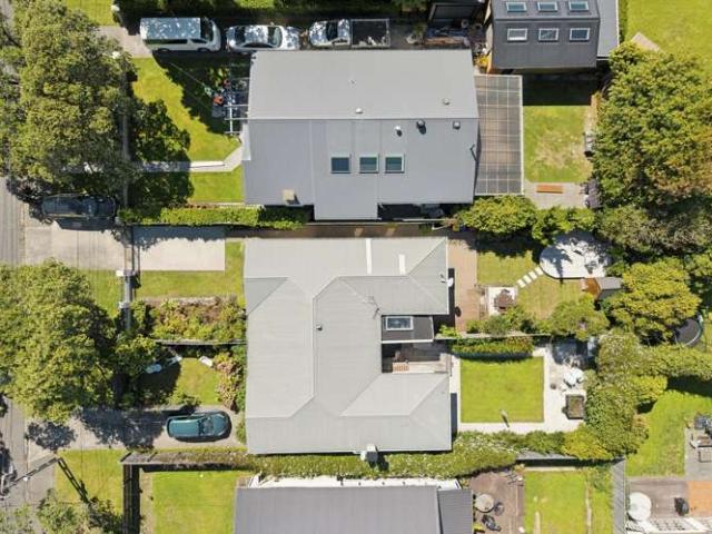 House for sale in Days Bay, Wellington