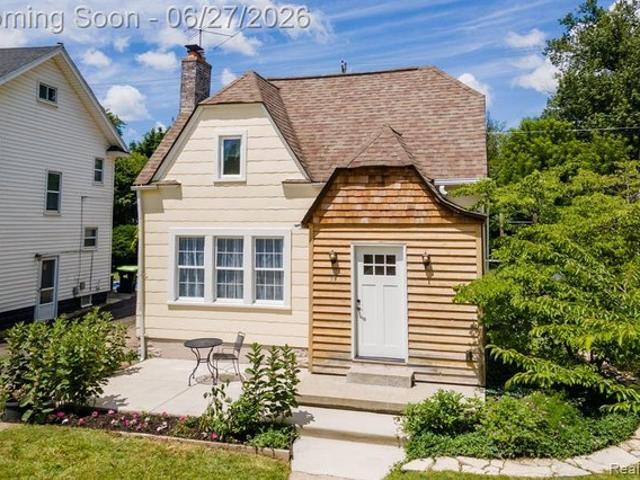 House for sale in Pontiac, Michigan