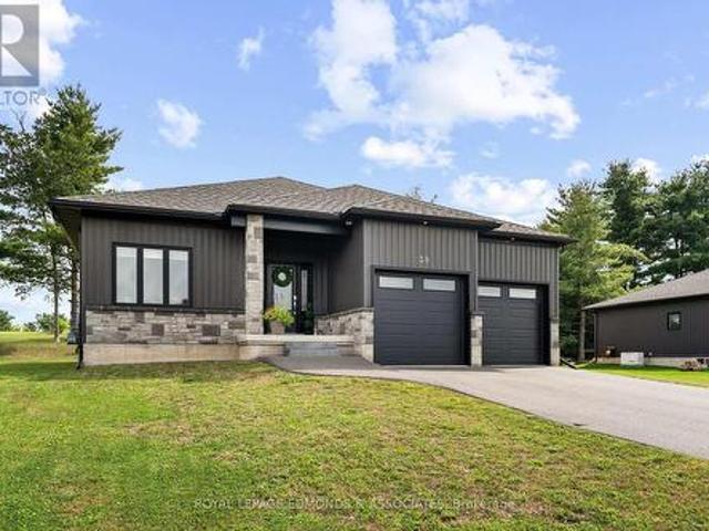 House for sale in Renfrew, Ontario