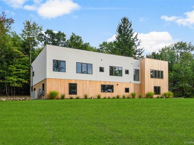 House for sale in City of Beacon, Dutchess County