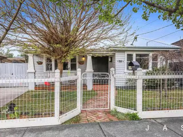 House for rent in West Footscray