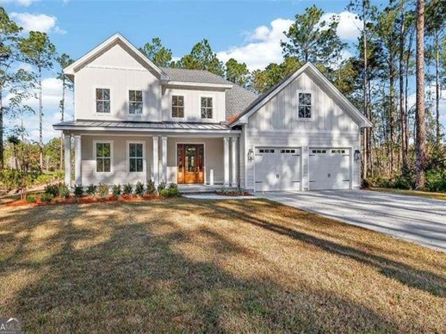 House for sale in Waverly, Georgia