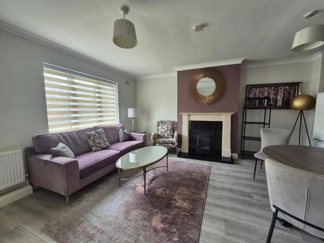 House to rent in Connacht