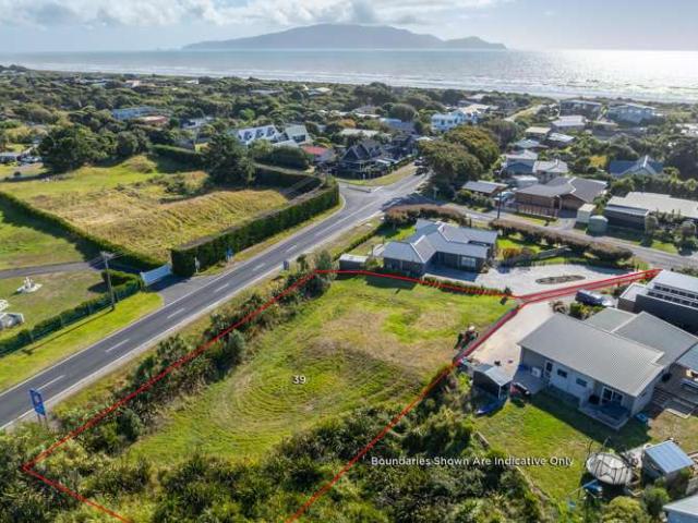 Land for sale in Peka Peka, Wellington