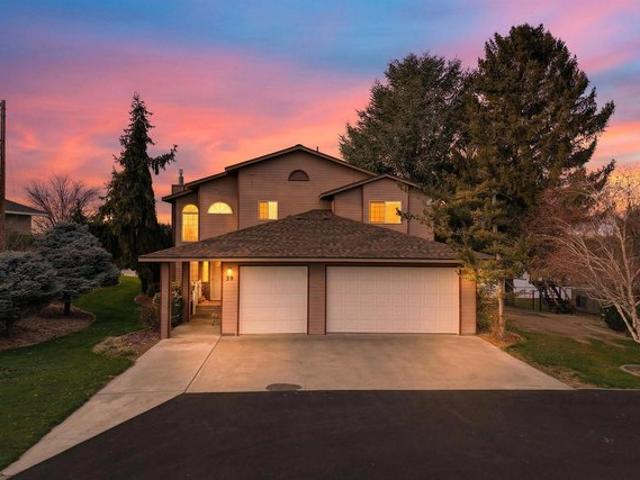 House for sale in Burbank, Washington