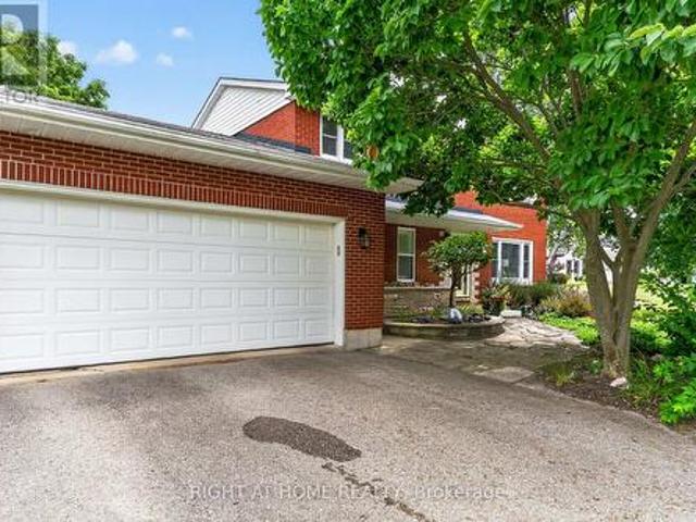 House for sale in St. Thomas, Ontario
