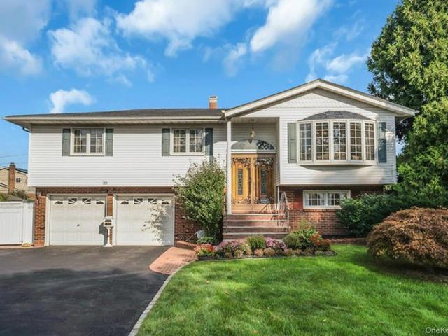 House for sale in Huntington, New York