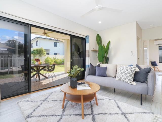 Apartment for rent in Taylors Lakes, Melbourne