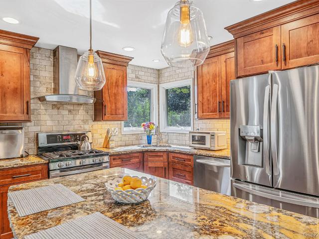 House for sale in Sound Beach, Town of Brookhaven
