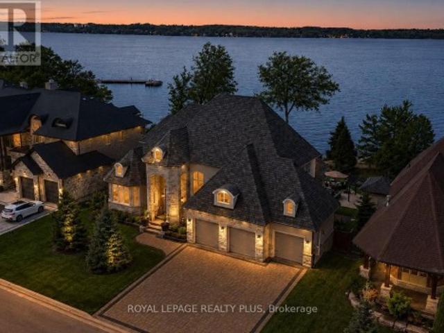 House for sale in Barrie, Ontario
