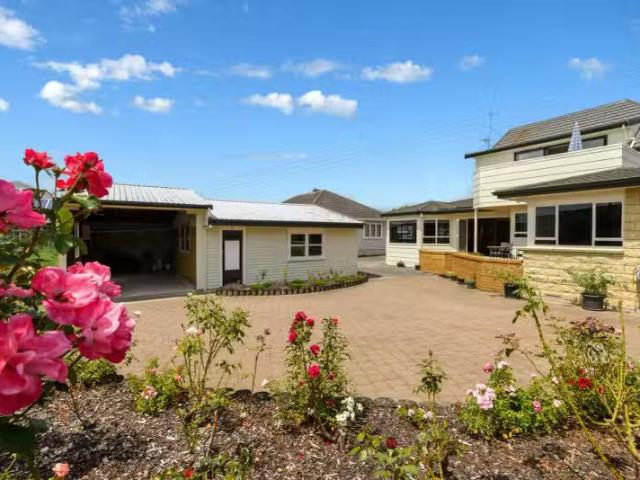 House for sale in Gate Pa, Bay Of Plenty