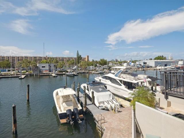 Apartment for sale in Fort Lauderdale Apartment for sale in Fort Lauderdale