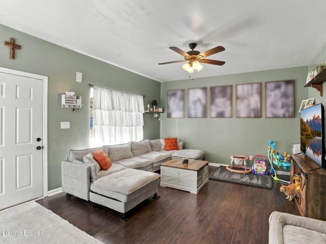 House for sale in Eminence, Henry County