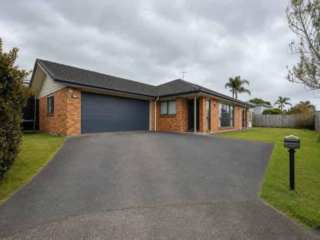 House for rent in Awhitu, Oroua County