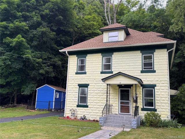 House for sale in Cuddebackville, New York