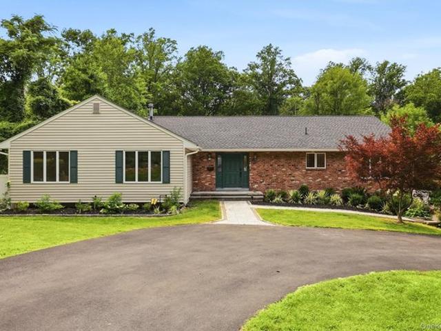 House for sale in Hartsdale, New York