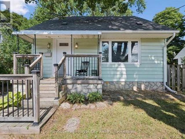 House for sale in Guelph, Ontario