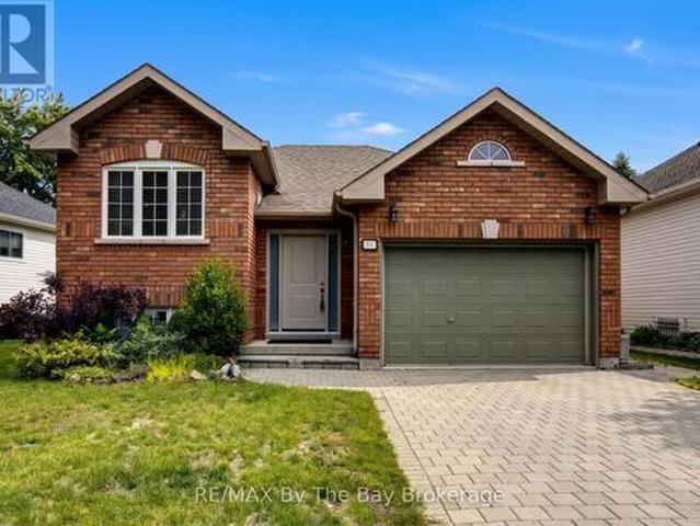 House for sale in Wasaga Beach, Ontario