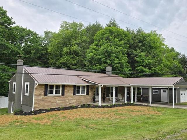 House for sale in Garrett, Maryland