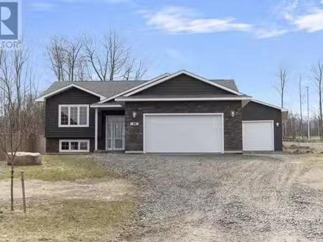 House for sale in Sault Sainte Marie, Ontario