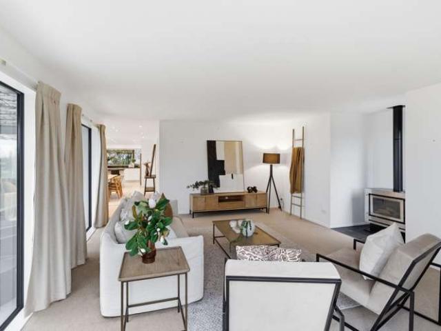 House for sale in Chaslands, Canterbury