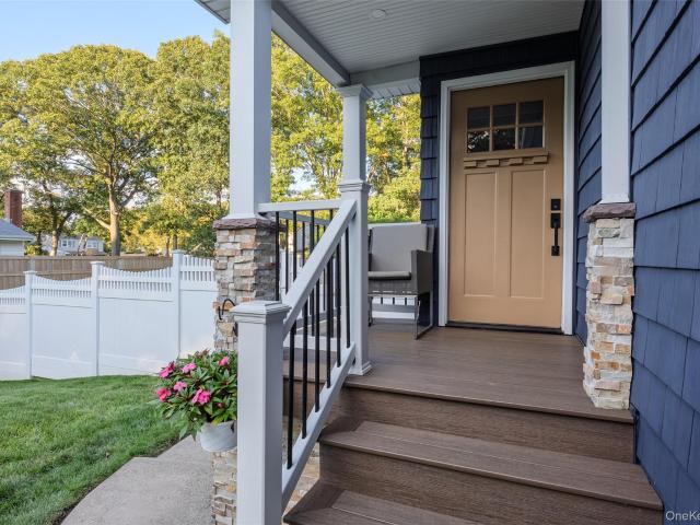 House for sale in Coram, Town of Brookhaven