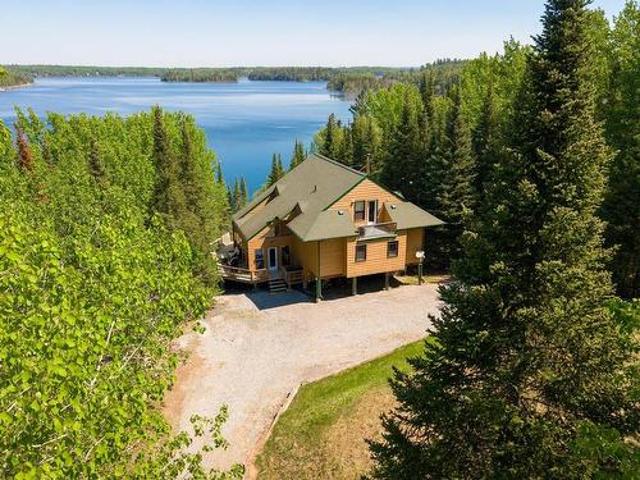 House for sale in Ontario