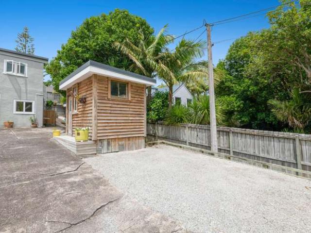 House for sale in Whangaparaoa