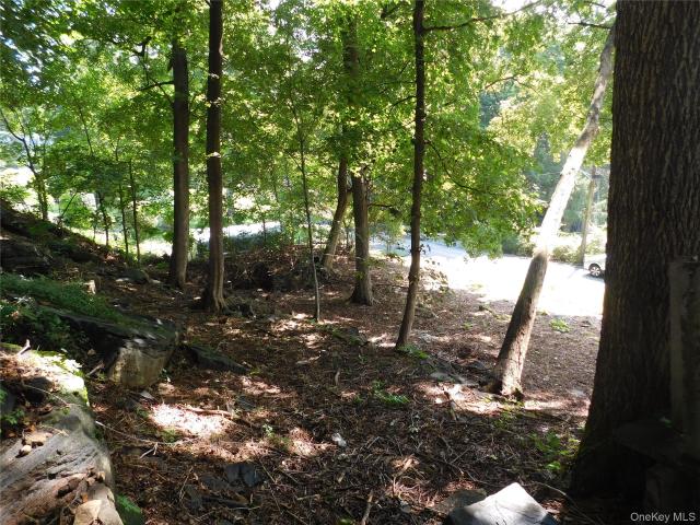 House for sale in Baldwin Place, New York