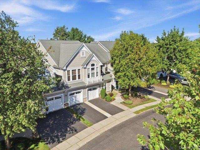 House for sale in Encore at Lake Grove, Town of Brookhaven