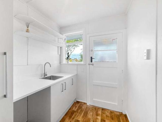 House for sale in Chaslands, Canterbury