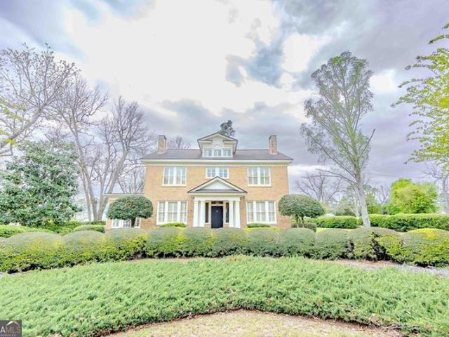 House for sale in Helena, Georgia
