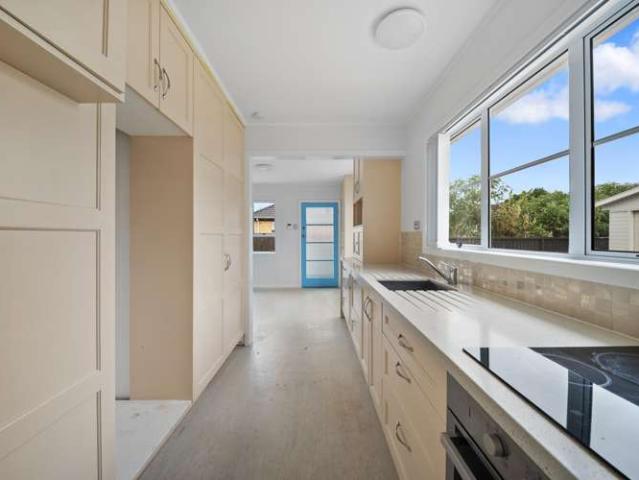 House for sale in Papakura
