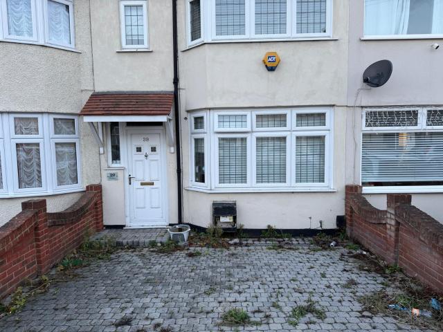 House for rent in Rainham, Greater London