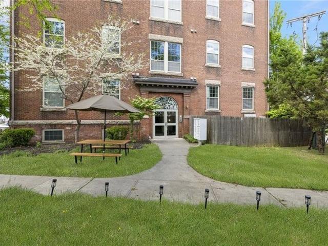 Condo for sale in Pawtucket, Rhode Island