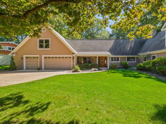 House for sale in Lincolnshire, Illinois