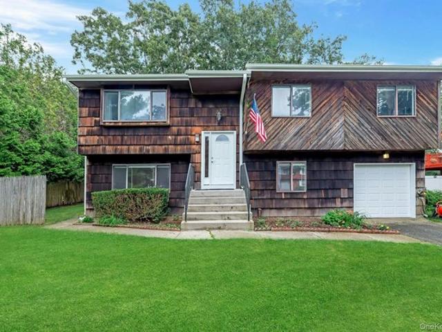 House for sale in Centereach, New York