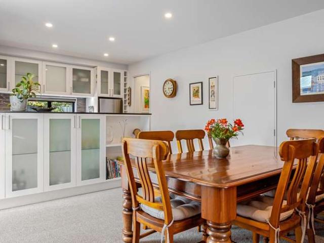 Townhouse for sale in Saint Albans, Canterbury