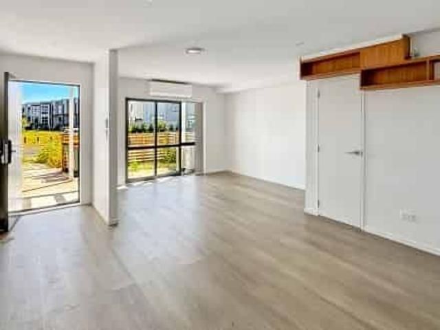 Townhouse for rent in Papakura