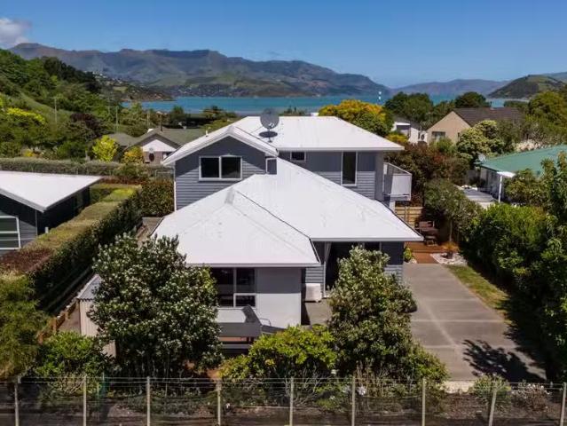 House for sale in Little Akaloa, Canterbury