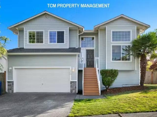 House for rent in Everett