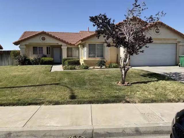 Condo for rent in Pomona