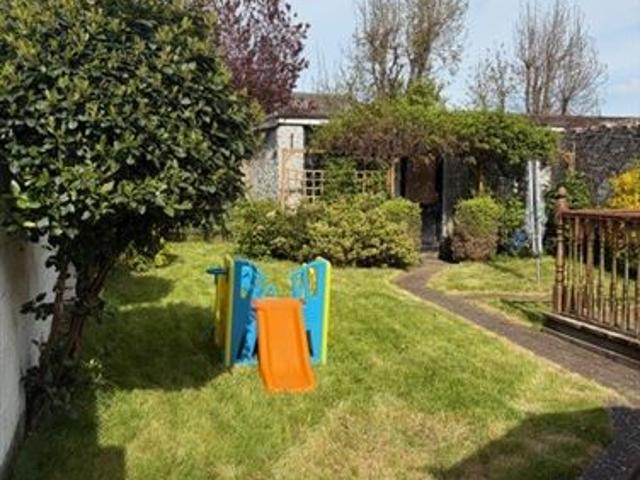 Detached House to rent in North Tipperary