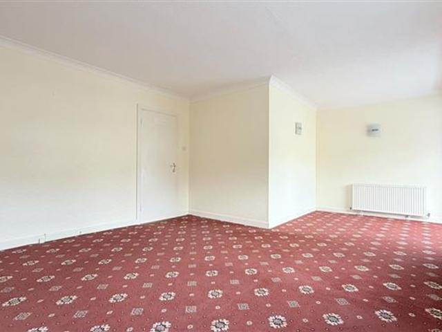 Detached House to rent in Dundrum, North Tipperary