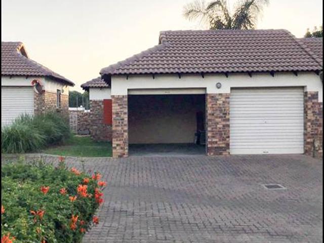 House for rent in Waterkloof, Gauteng