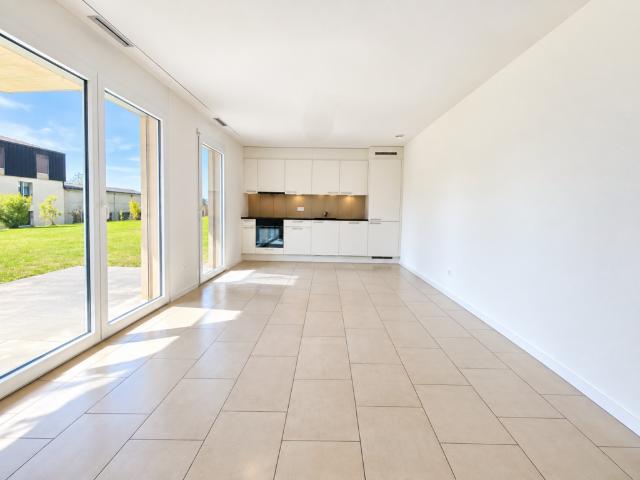 Terrassenwohnung mieten in Chézard-Saint-Martin, Val-de-Ruz
