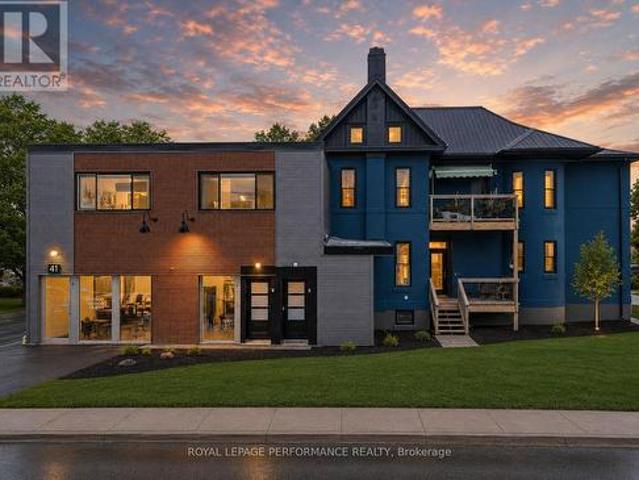 Commercial for rent in Cornwall, Ontario